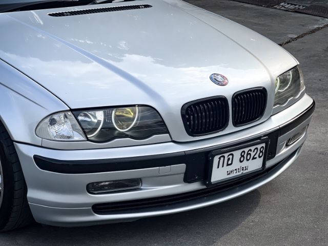 BMW Series 3 2001 318i Sedan เบนซิน ไม่ติดแก๊ส เกียร์อัตโนมัติ เทา รูปที่ 2