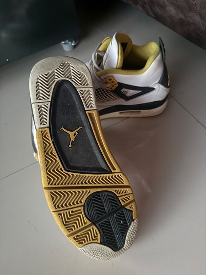 Nike Jordan 4 Retro รูปที่ 3