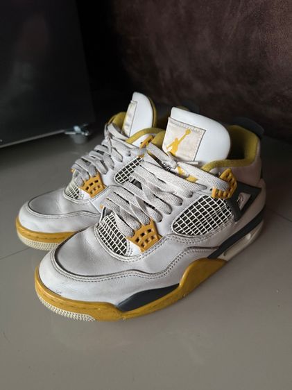 Nike Jordan 4 Retro