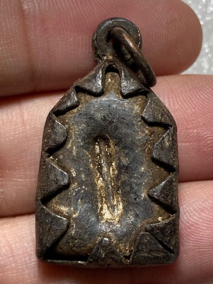 พระปิดตาเลี่ยมเก่า รูปที่ 3