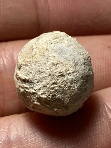 เครื่องรางลูกอม