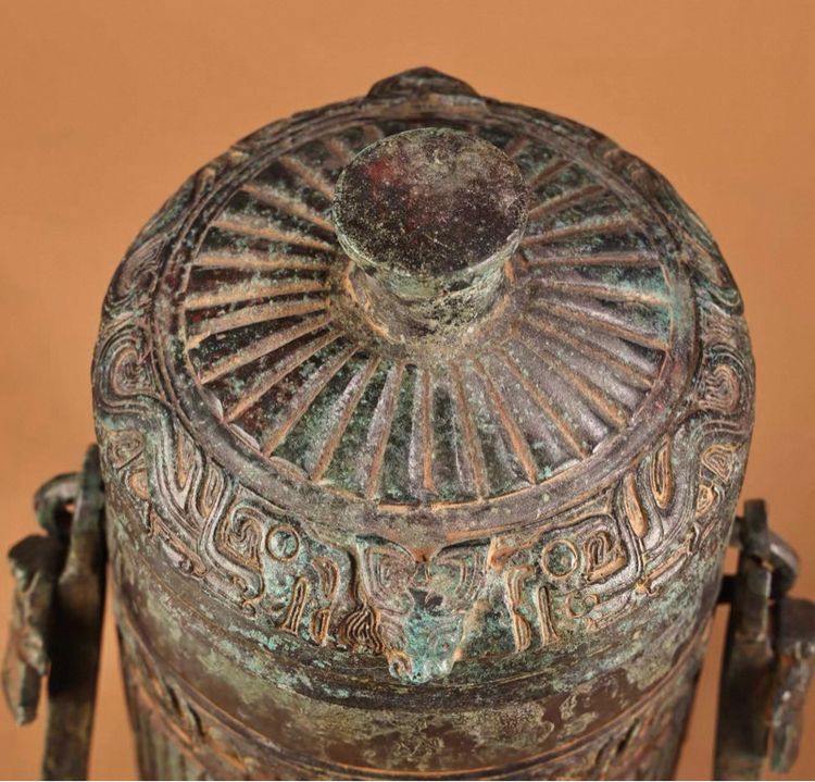 ✨ภาชนะสำริดจีนโบราณ ที่รู้จักกันในชื่อ ฝู่ (fū)  รูปที่ 2