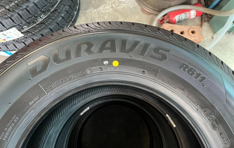 ✨ยางใหม่💯✨215-70-15 Bridgestone💥ปลายปี 25💥💖ใหม่กริ๊บ🚘ใส่กับ รถตู้, รถกระบะตัวเตี้ย ได้เลย รูปที่ 3