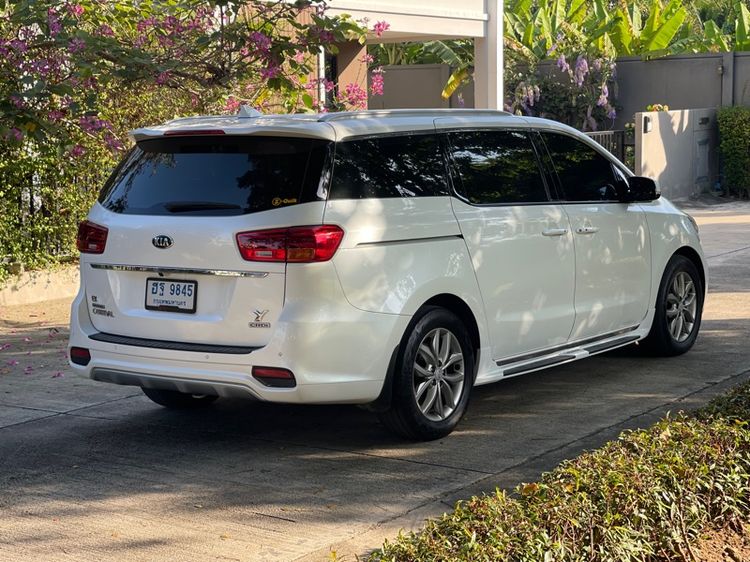 Kia Grand Carnival 2018 2.2 EX Utility-car ดีเซล ไม่ติดแก๊ส เกียร์อัตโนมัติ ขาว รูปที่ 2