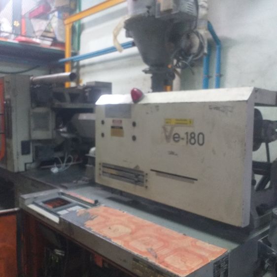 เครื่องฉีดพลาสติก 110 ตันและ 180 ตัน รูปที่ 4