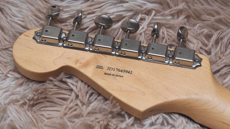 ขาย Fender Hybrid 60s รูปที่ 8