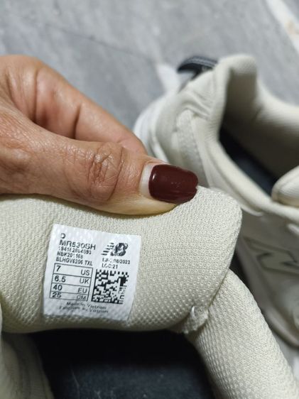 รองเท้าผ้าใบ รูปที่ 2