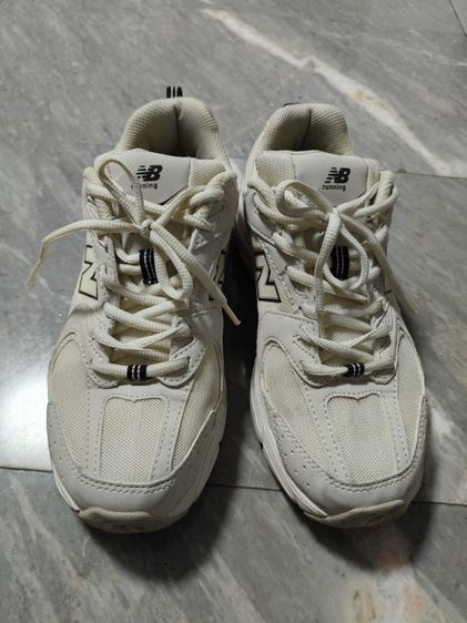 รองเท้าผ้าใบ รูปที่ 4