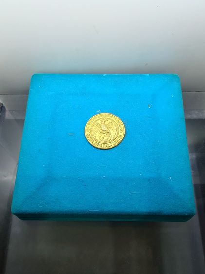 พระแก้วมรกต 3 ฤดู เนื้อนวะ - กาหลั่ยทอง ที่ระลึกเปิดสำนักงานใหญ่ ธนาคารกรุงไทย พ.ศ.2525 (หลวงปู่ดู่ วัดสะแก อธิษฐานจิต) พร้อมกล่องเดิมๆ รูปที่ 7