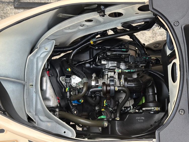 Vespa Lx 125 i-get รูปที่ 18