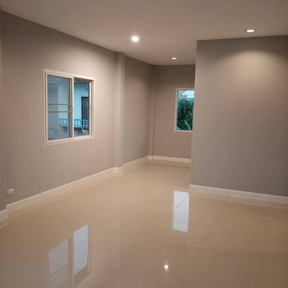 อื่นๆ ไม่มี 2019 ใช่ 🏡 ขายบ้านเดี่ยว หมู่บ้านวิสต้าวิลล์ 3
📍 ถนนลำลูกกา คลอง 8 (เลยวัดดอนใหญ่)
✨ บ้านหัวมุม ทำเลดี โปร่ง เป็นส่วนตัว

ขนาดที่ดิน 93 ตารางวา
 รูปที่ 4