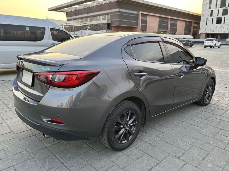 Mazda Mazda 2 2018 1.3 High Connect Sedan เบนซิน ไม่ติดแก๊ส เกียร์อัตโนมัติ เทา รูปที่ 2