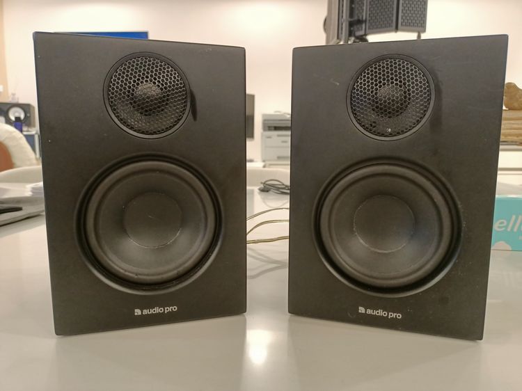 Audio Pro Addon T14 with remote