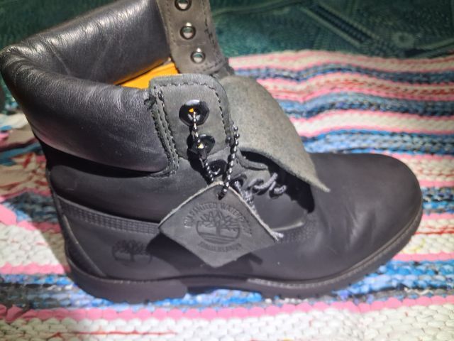 ดำ หนังแท้ รองเท้าบู๊ท UK 7 | EU 40 2/3 | US 7.5 รองเท้าบูทส์ Timberland