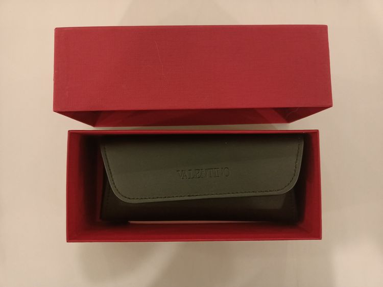 Valentino VA4058 Hexagon Sunglass รูปที่ 8