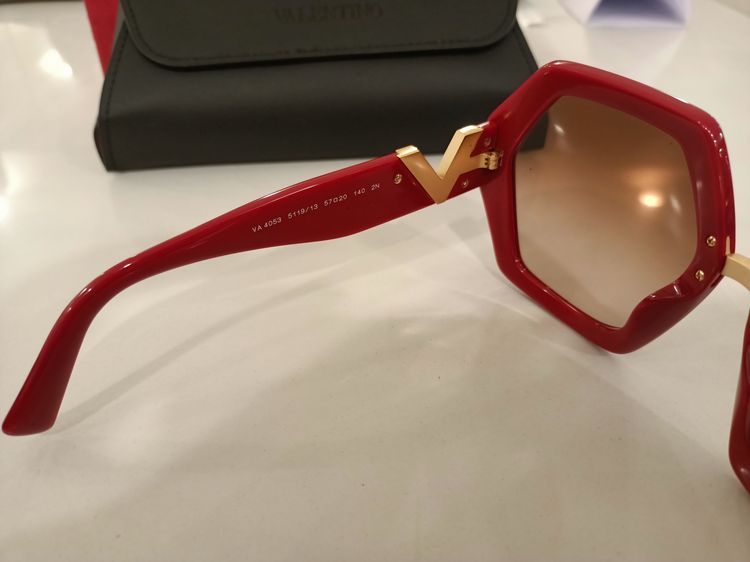 Valentino VA4058 Hexagon Sunglass รูปที่ 4