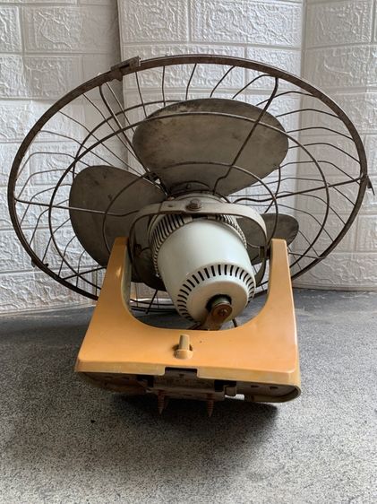 พัดลมเก่า วินเทจ โบราณ รูปที่ 4