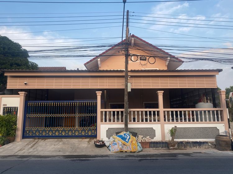 บ้านเดี่ยว 2 ชั้น  51 ตร.วา ลำลูกกา คลอง 1  ติดถนน ทำเลดี