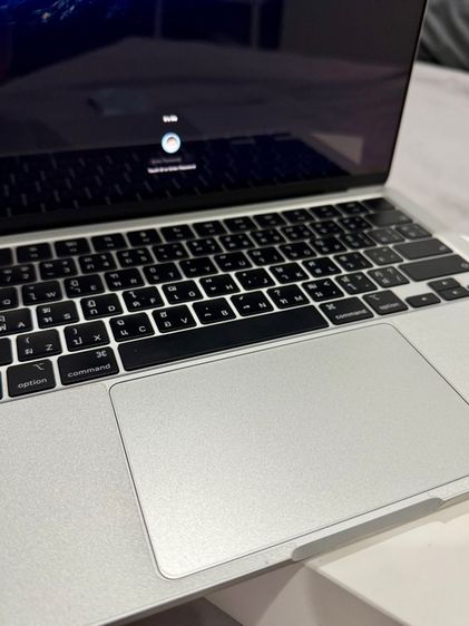 MacBook Air M3 8.256GB รูปที่ 9