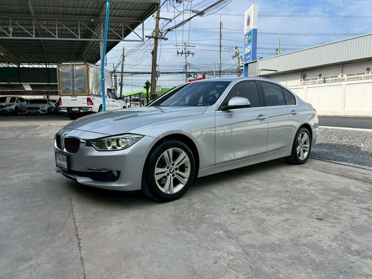 BMW Series 3 2014 320d Sedan ดีเซล ไม่ติดแก๊ส เกียร์อัตโนมัติ เทา รูปที่ 2