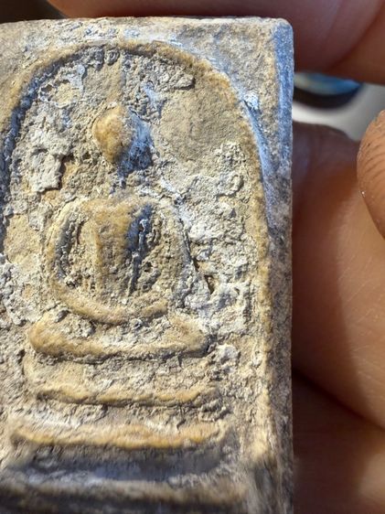 พระสมเด็จบางขุนหรหมกรุน้ำท่วม ฟองเต้าหู้เต็มองค์ พระเก่าเนื้อแกร่ง พระเก่าๆเหมาๆบ้านๆ พระคนเเก่เก่าๆเก็บทิ้งใว้ก่อนจากไป รูปที่ 7