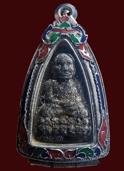 พระหลวงปู่ทวดเนื้อผงว่านเก่าเลี่ยมกรอบเก่า