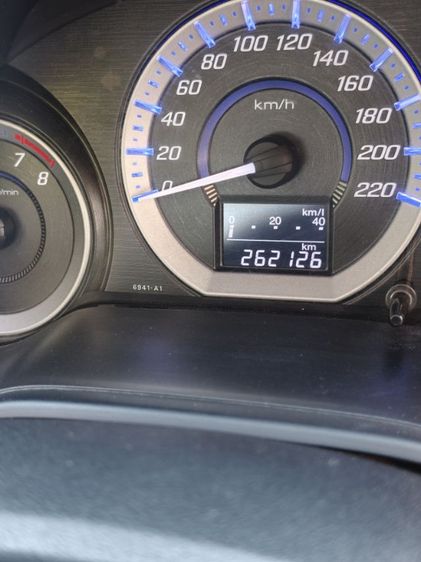 Honda City 2012 1.5 Sv i-VTEC Sedan เบนซิน ไม่ติดแก๊ส เกียร์อัตโนมัติ บรอนซ์เงิน รูปที่ 3