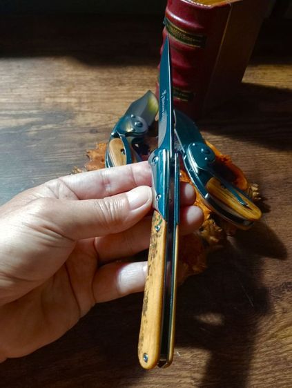 มีดพกเนื้อสแตนเลสแท้ด้ามเนื้อแท้ธรรมชาติลายชัดสภาพเยี่ยม รูปที่ 16