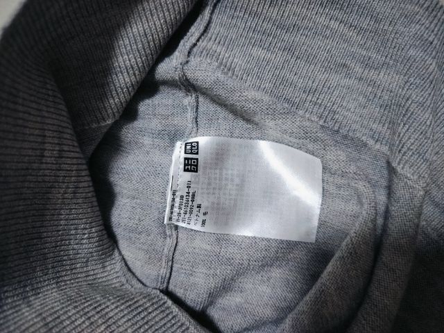 Sweater Uniqlo แท้ มือสอง สภาพดี รูปที่ 4