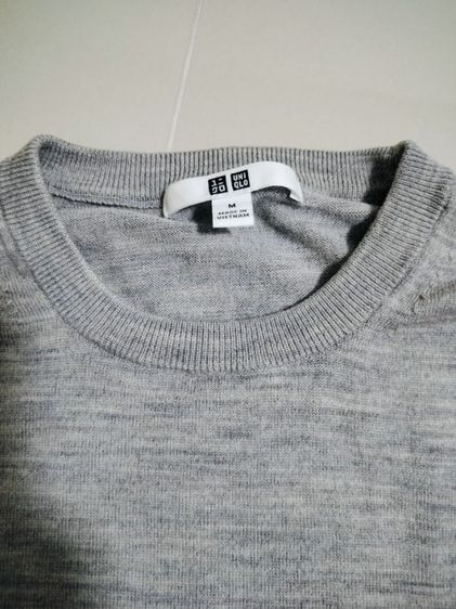 Sweater Uniqlo แท้ มือสอง สภาพดี รูปที่ 3