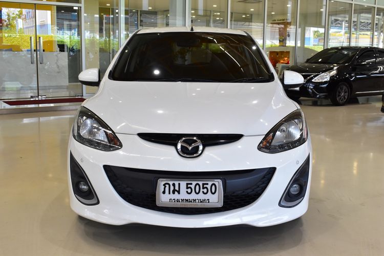 Mazda Mazda 2 2011 1.5 Spirit Sports Sedan เบนซิน ไม่ติดแก๊ส เกียร์อัตโนมัติ ขาว รูปที่ 2