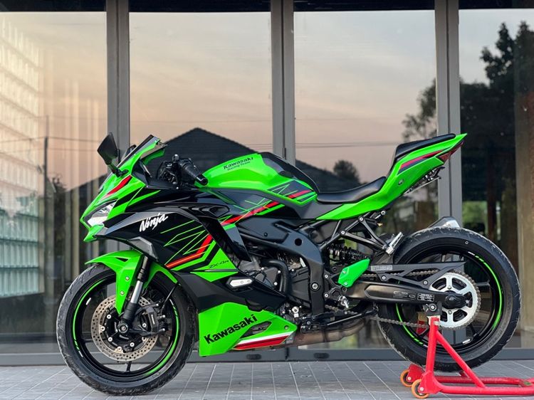 Kawasaki Zx4R SE ปี 2023 ไมล์ 30xx รูปที่ 4