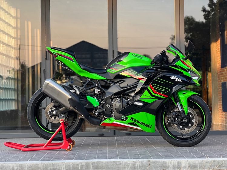 Kawasaki Zx4R SE ปี 2023 ไมล์ 30xx รูปที่ 3