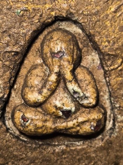 ขุนแผนหลวงพิมพ์นิยมB หลวงปู่ทิม วัดละหารไร่ จ.ระยอง รูปที่ 2