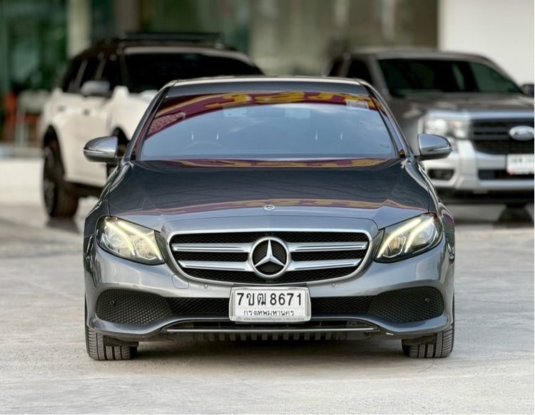 Mercedes-Benz E-Class 2018 E350 Sedan ปลั๊กอินไฮบริด (PHEV) ไม่ติดแก๊ส เกียร์อัตโนมัติ เทา รูปที่ 2