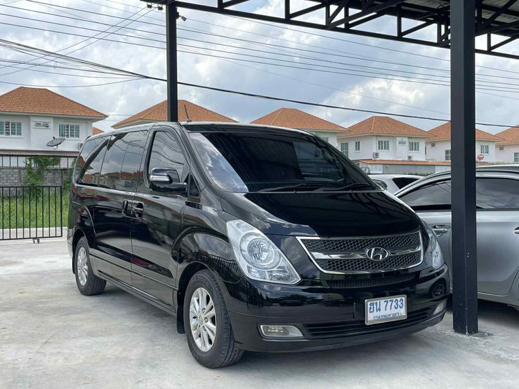 Hyundai H-1  2011 2.5 Deluxe Van ดีเซล ไม่ติดแก๊ส เกียร์อัตโนมัติ ดำ รูปที่ 3