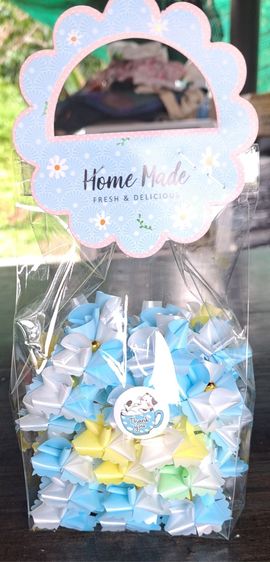 เหรียญโปรยทานอกบุญตา คละสี พร้อมเหรียญ รูปที่ 2