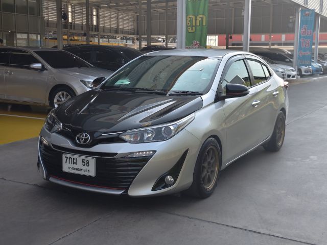 Toyota Yaris ATIV 2018 1.2 S Sedan เบนซิน ไม่ติดแก๊ส เกียร์อัตโนมัติ ขาว รูปที่ 3