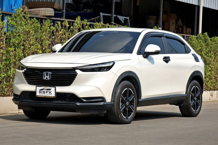 Honda HR-V 2023 1.5 e:HEV RS Sedan ไฮบริด ไม่ติดแก๊ส เกียร์อัตโนมัติ ขาว