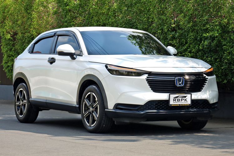 Honda HR-V 2023 1.5 e:HEV RS Sedan ไฮบริด ไม่ติดแก๊ส เกียร์อัตโนมัติ ขาว รูปที่ 4