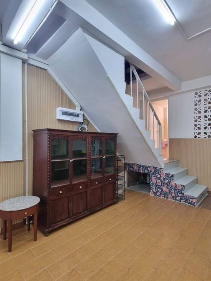 ขายตู้ไม้เก่า อายุมากกว่า 50 ปี ใบใหญ่ ใส่ของได้เยอะ รูปที่ 2