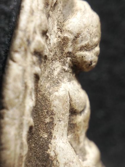 พระรอดลำพูนพิมพ์ใหญ่เนื้อขาวครับ รูปที่ 6