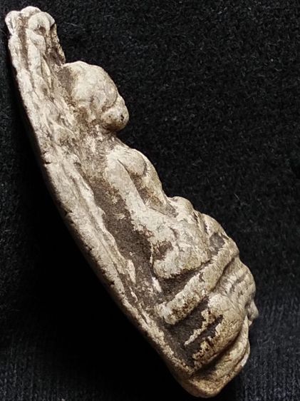 พระรอดลำพูนพิมพ์ใหญ่เนื้อขาวครับ รูปที่ 14