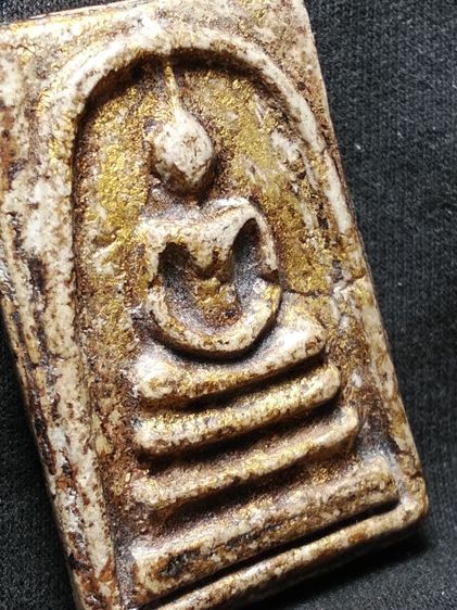 พระสมเด็จลงรักปิดทองครับ รูปที่ 10