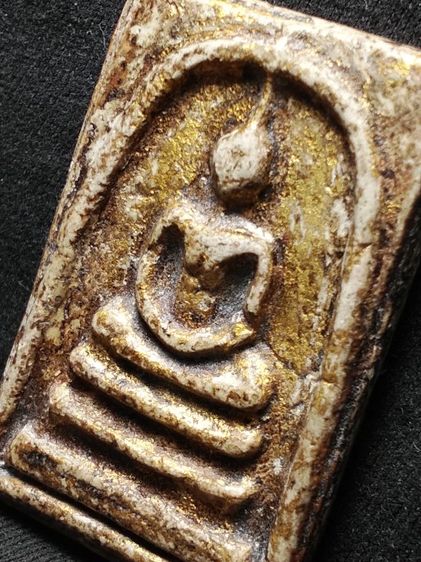 พระสมเด็จลงรักปิดทองครับ รูปที่ 11