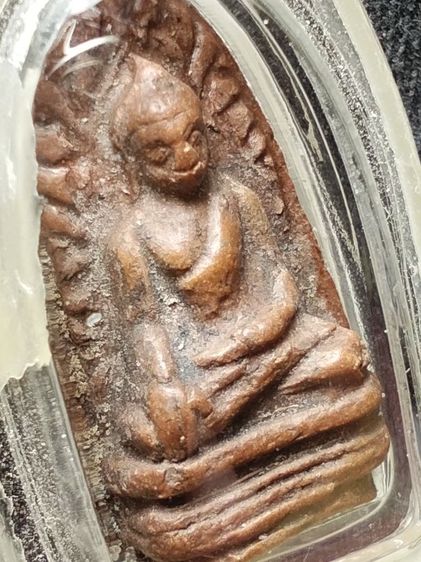 พระรอดลำพูนพิมพ์ใหญ่ครับ รูปที่ 6