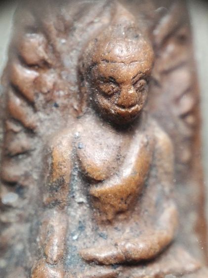 พระรอดลำพูนพิมพ์ใหญ่ครับ รูปที่ 7