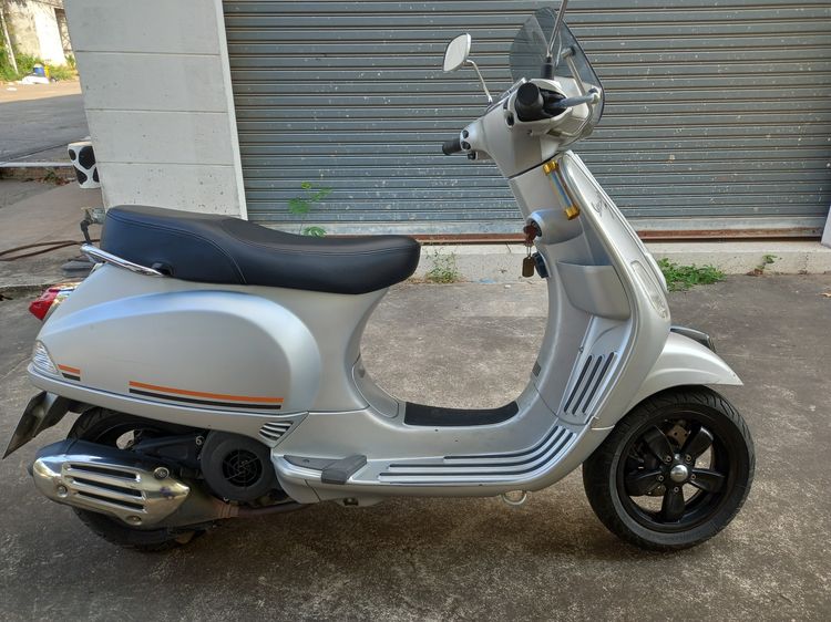 Vespa 125 iget sport edition