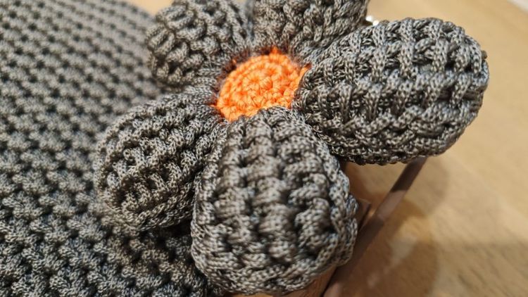 กระเป๋าสะพายถัก Handmade สีเทาเข้ม ของใหม่ รูปที่ 7