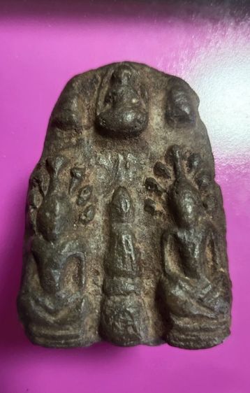 พระพิมพ์ปางนาคปรกคู่ กรุพระบรมธาตุนาดูน จังหวัด  มหาสารคาม